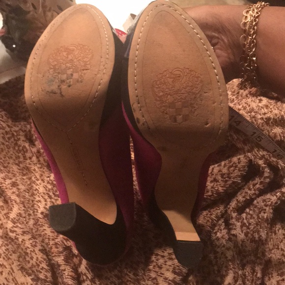 Vince Camuto stack Color block high heels - Picture 8 of 8